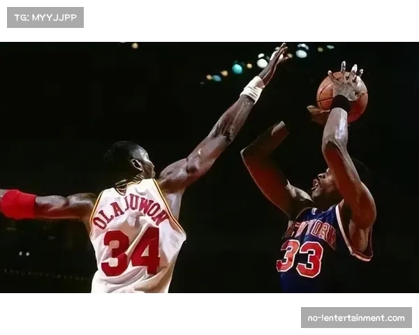 大梦：文班是唯一能挑战我盖帽纪录的球员